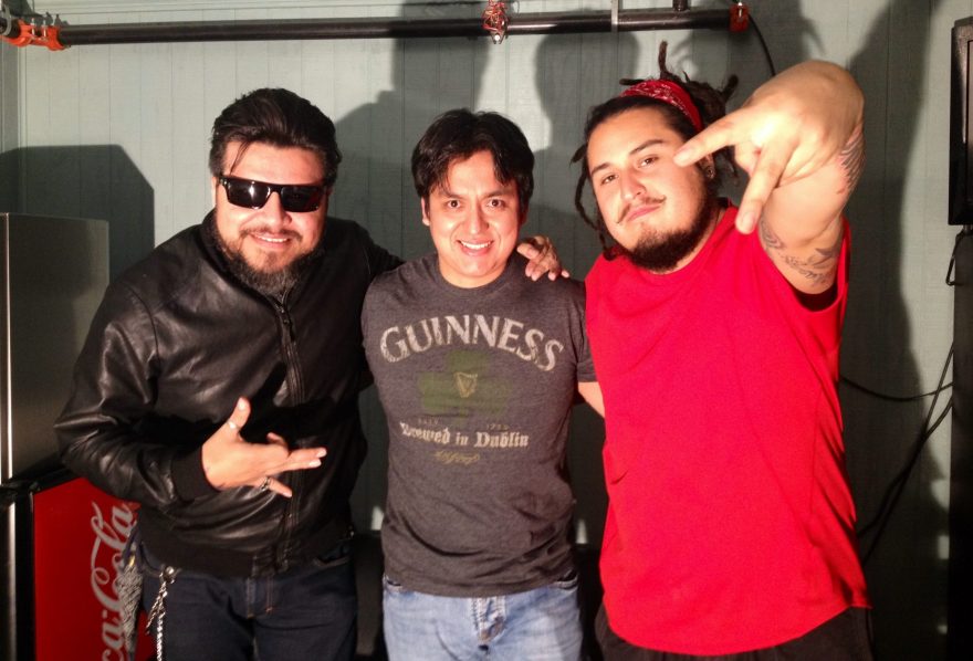 entrevista al cantante y acordeonista de la banda El Gran Silencio Previo a la entrevista al cantante y acordeonista de la banda El Gran Silencio.